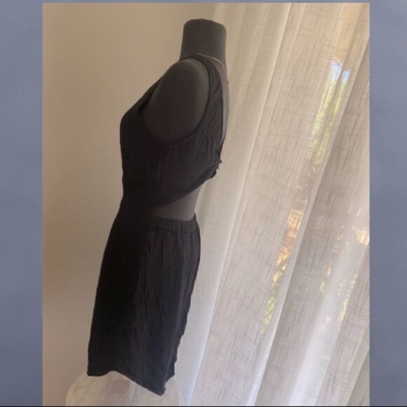 Chelsea28 Twist Back Little Black Dress size M - Picture 3 of 13